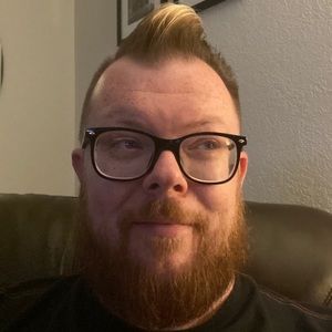 Meet your Posher, Aaron